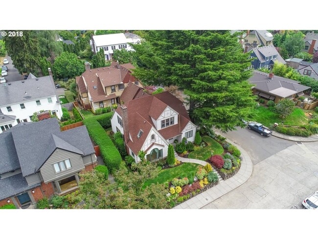 Building Photo - BEAUTIFUL TUDOR ON ALAMEDA RIDGE, 4/2.5