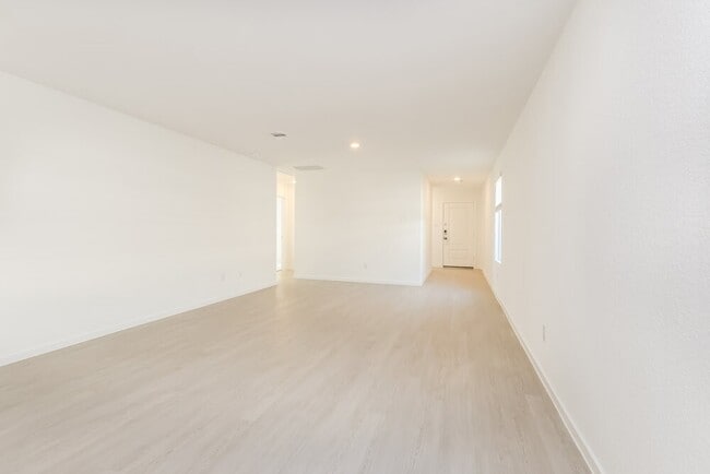 Building Photo - 1536 Crowson Rdg