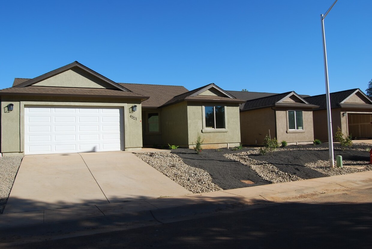 Foto principal - 4321 Paulson Ln
