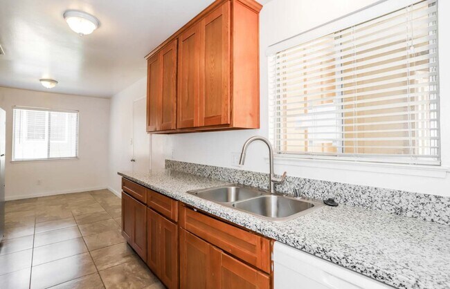 Foto del edificio - 7740 Aptos Cir