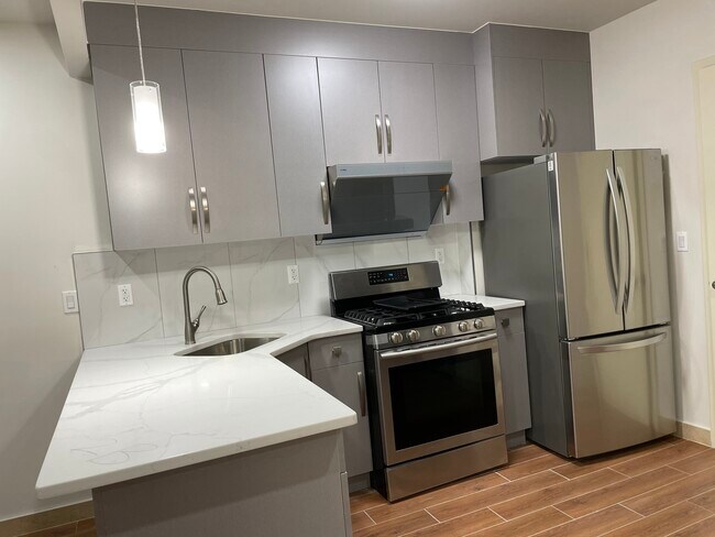 Foto del edificio - 4222 Crescent St
