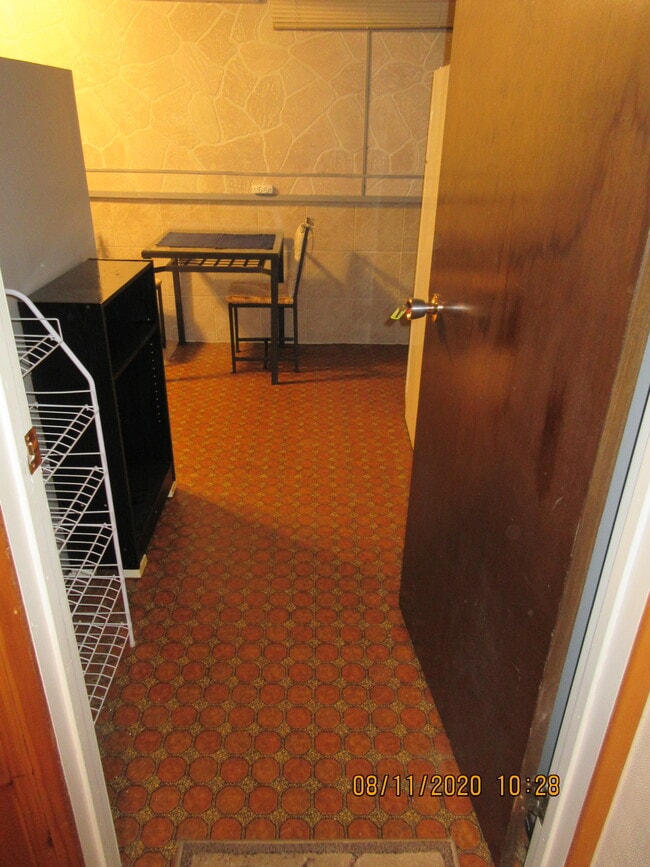 Building Photo - 8915 180 St NW