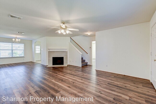 Foto del edificio - 5 br, 3 bath House - 13434 Bishop Way Dr