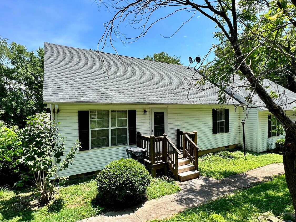 Primary Photo - 718 A Baltimore Ave