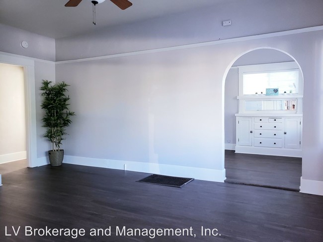 Foto del edificio - 624-638 W 11th St