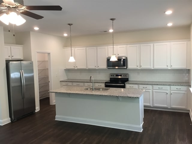 Building Photo - 3567 Okelly Dr