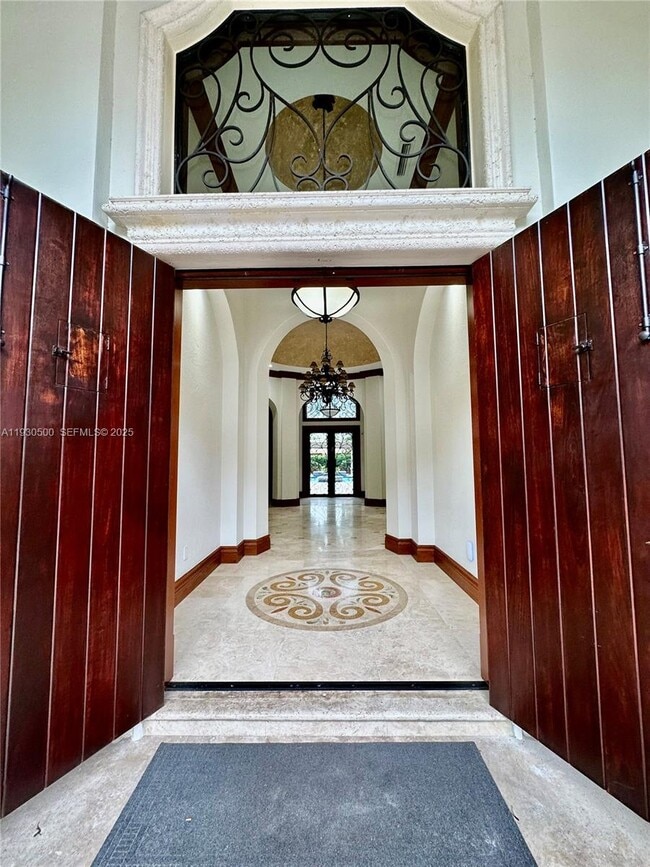 Foto del edificio - 6180 SW 132nd St