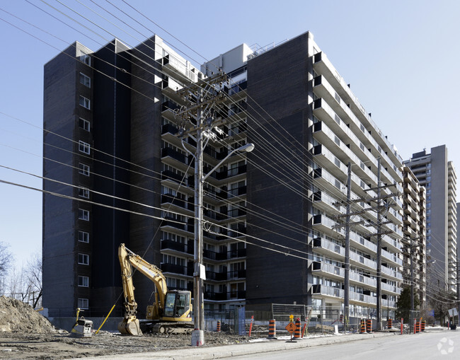 Photo du bâtiment - Kingsview Apartments