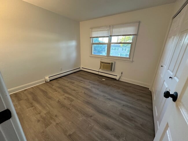 Building Photo - 90 Silliman St