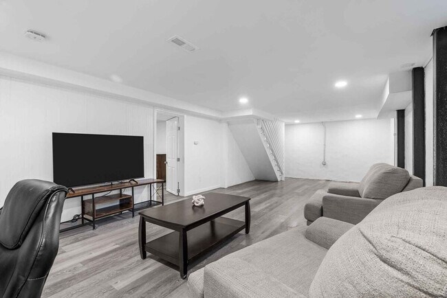 Foto del edificio - 2648 Garham Dr