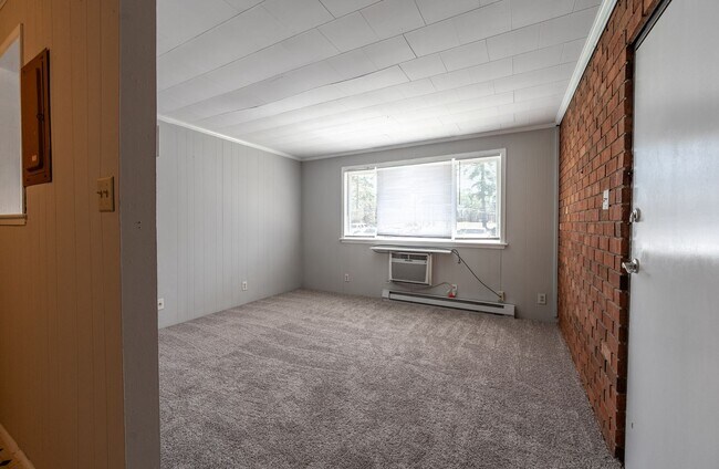 Foto del edificio - Cozy 1-Bedroom Condo in the Heart of Carrboro