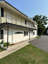 Building Photo - 1301 Stiles Ave