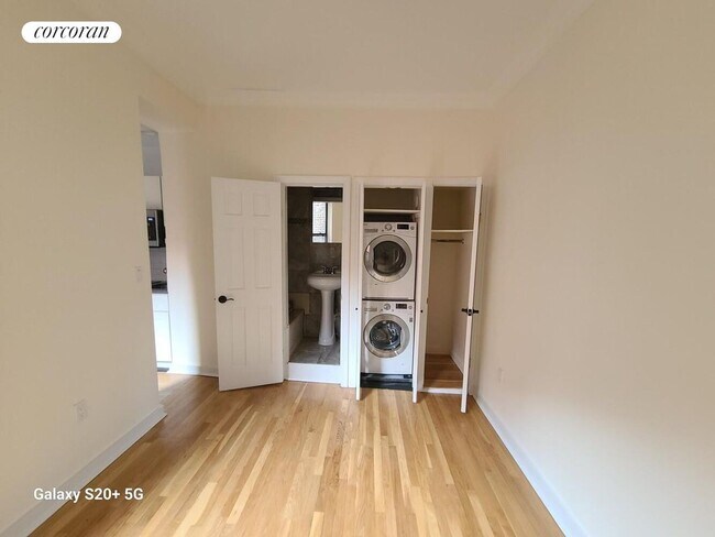 Foto del edificio - 34 Watts St