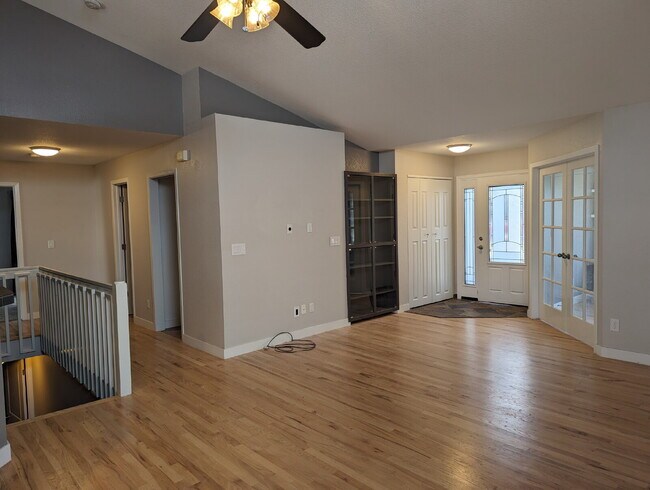 Foto del edificio - Desirable 3bdrm/3 bath in NW Longmont!