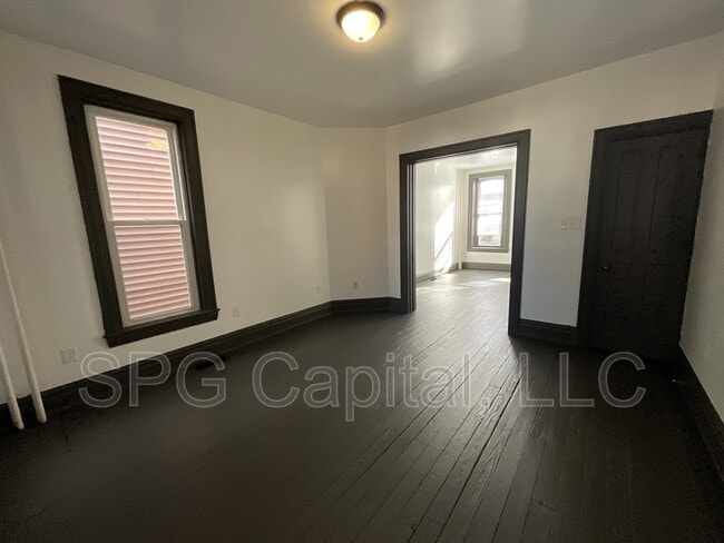 Foto del edificio - 659 W Philadelphia St