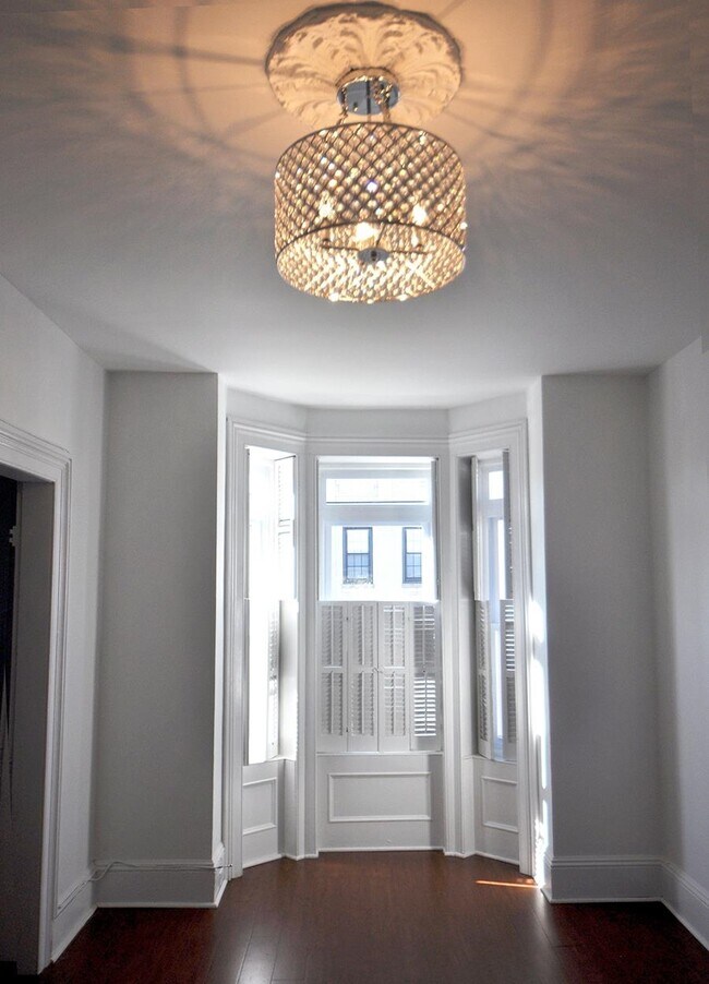 Foto del edificio - 148A Webster Ave