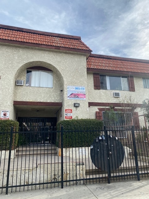 Building Photo - 8800 Cedros Ave