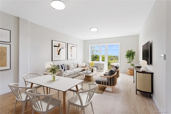 Foto del edificio - 120 N Pearl St