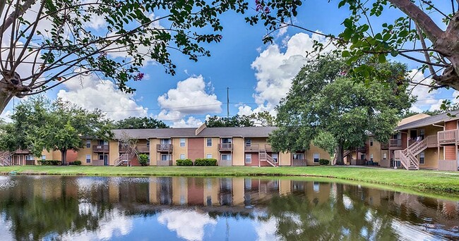 Foto del edificio - Courtney Cove Apartment Homes