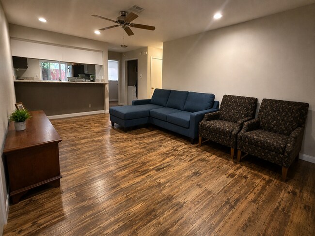 Foto del edificio - Adorable Downtown Condo