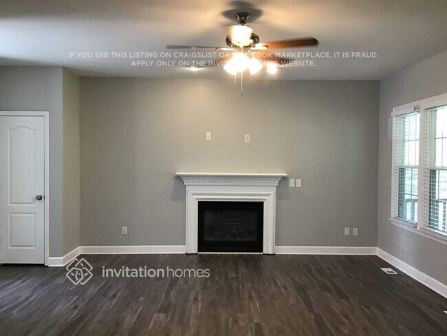 Building Photo - 1208 Miracle Dr