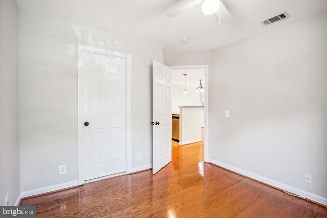 Foto del edificio - 5812 Inman Park Cir