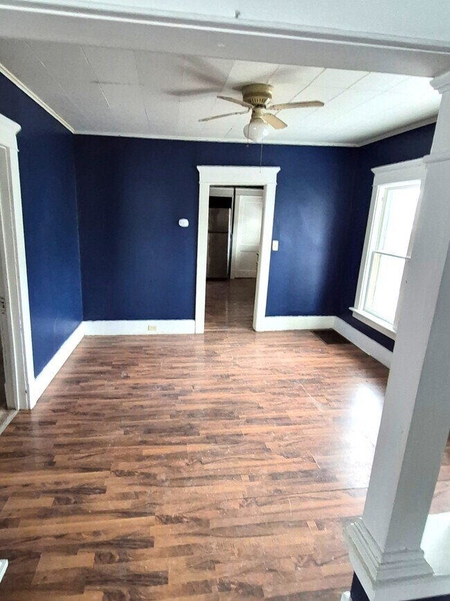 Foto del edificio - 519 E 9th St