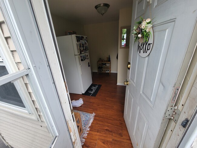 Foto del edificio - 450 Linden Ave