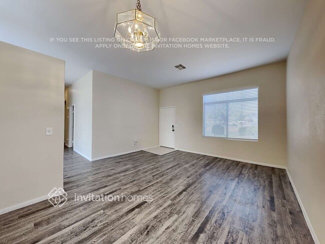 Building Photo - 2043 Babylon Mill St