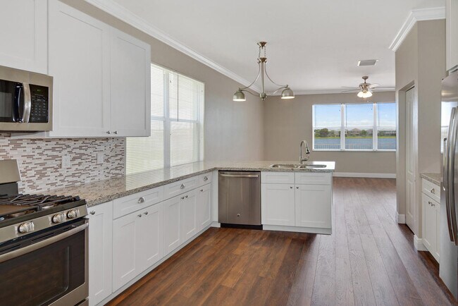 Building Photo - 146 Berenger Walk