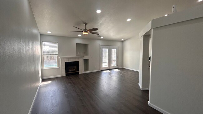 Building Photo - 1150 Cherry Oak Ln