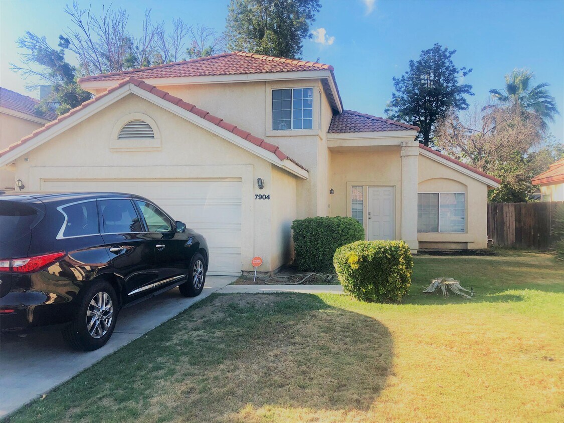 7904 Coulter Pine Ct, Bakersfield, CA 93313 House Rental in