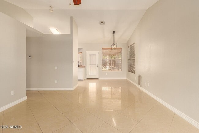 Building Photo - 3212 E Oraibi Dr