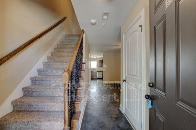 Building Photo - 1615 Railton Ct
