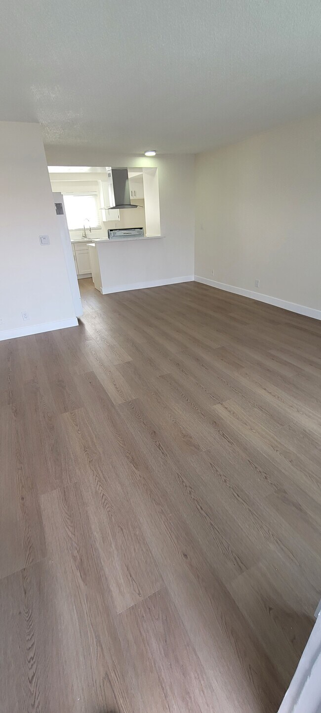 Foto del edificio - 1711 Marine Ave