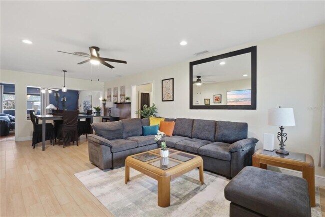Foto del edificio - 2341 Devon Ct