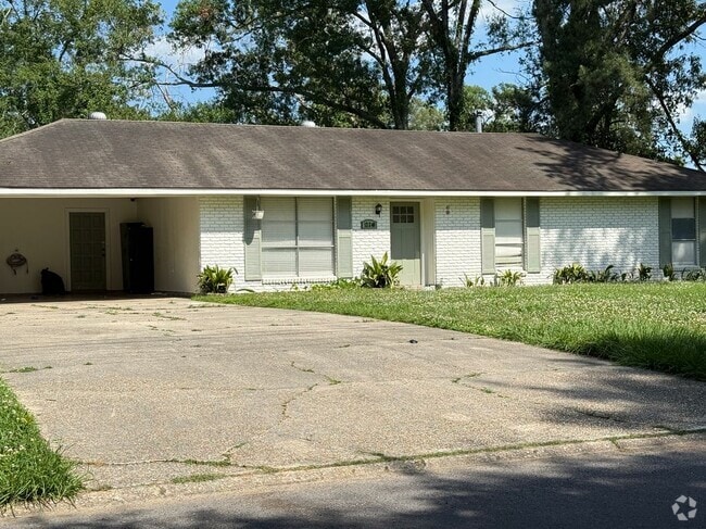 Building Photo - 12240 Gebhart Dr