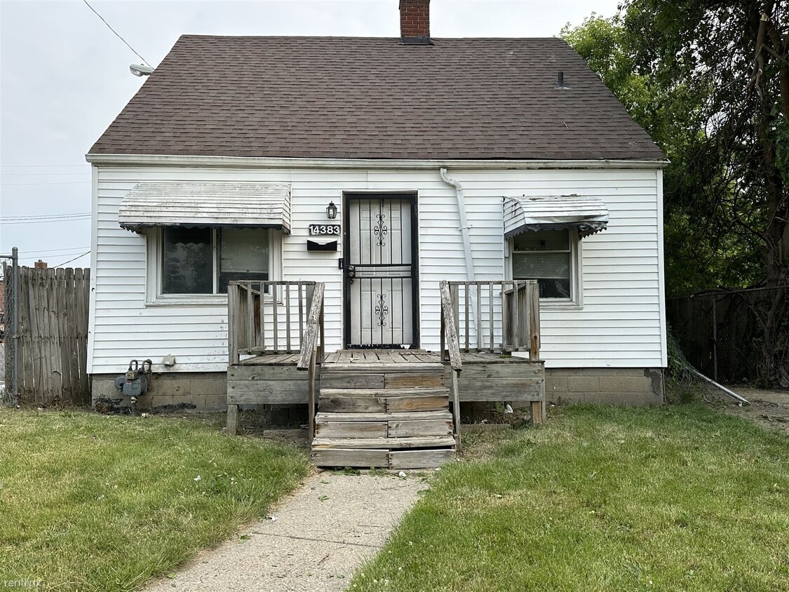 Primary Photo - 3 br, 1 bath House - 14383 Maddelein St