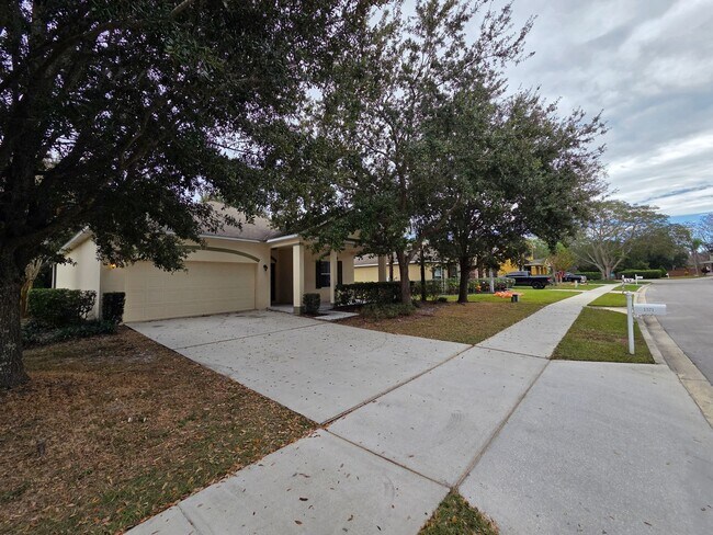 Building Photo - Three Bedroom Home at Lake Pleasant Cove in Apopka