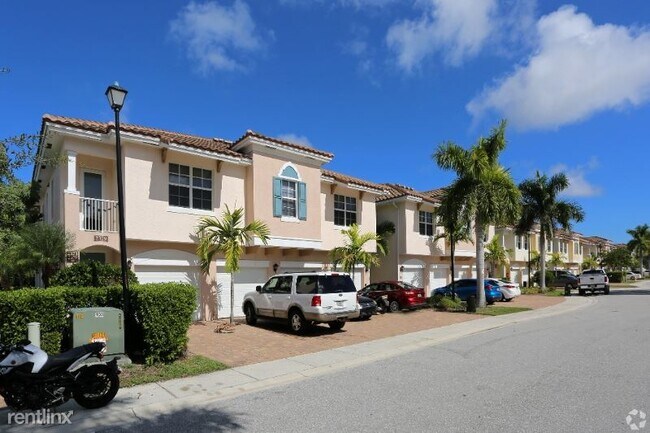 Building Photo - 2 br, 2 bath Townhome - 2386 Shimmery Lane