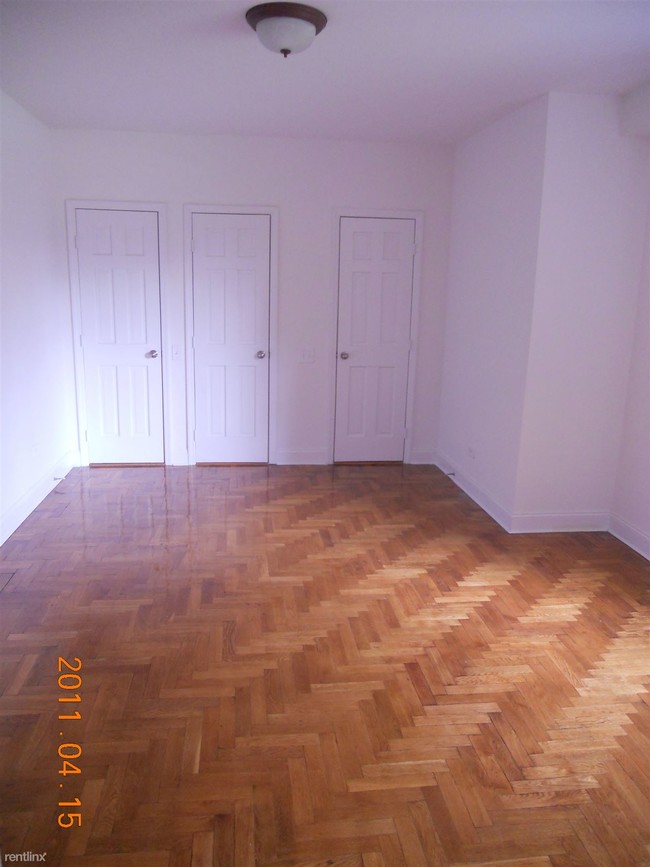 Building Photo - 2 br, 1 bath  - 150 Greenway Ter 18W