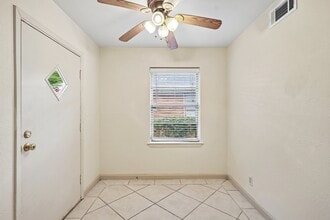 Building Photo - 6401 Rowan Ln