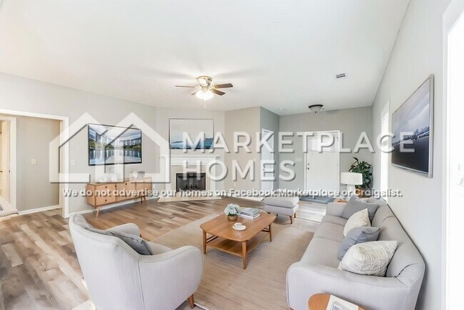 Foto del edificio - 440 Tree Line Dr