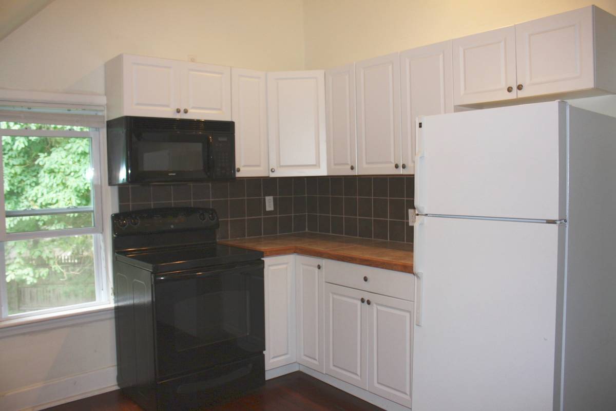 7 Dr Gillette Cir Unit 7C, Westport, CT 06880 Room for Rent in