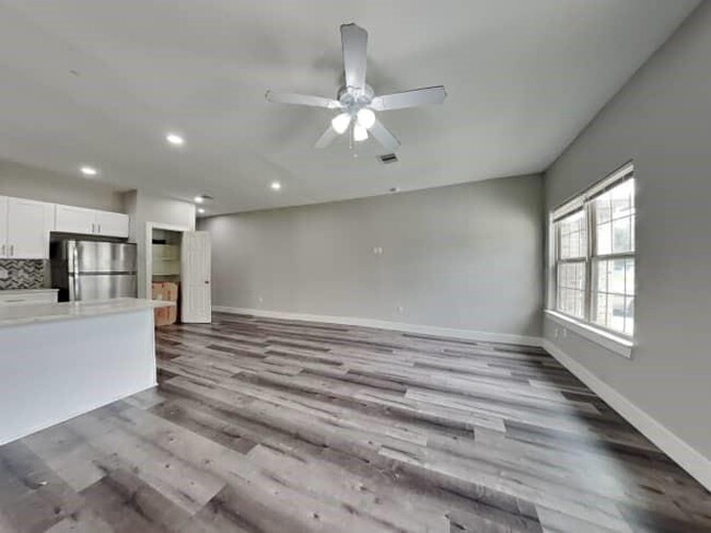 Foto del edificio - 9306 Bean St