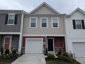 Building Photo - 335 Locust Run Dr
