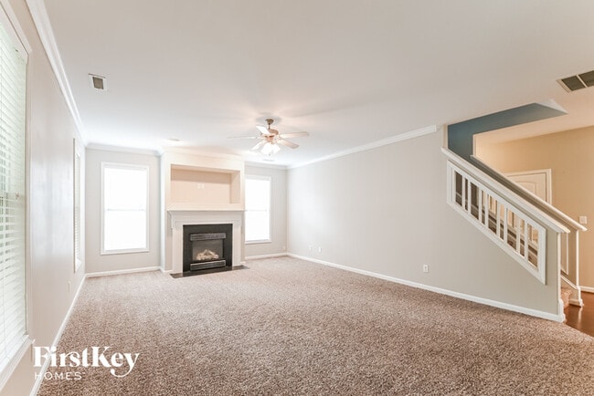 Building Photo - 1020 Bridlemine Dr