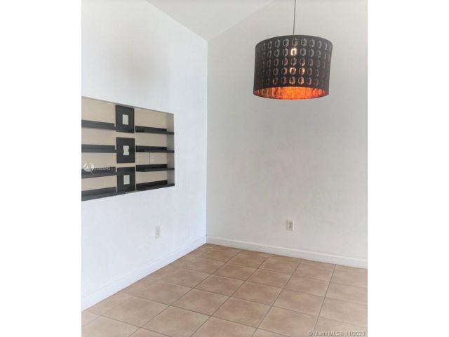 Foto del edificio - 4886 NW 97th Ct