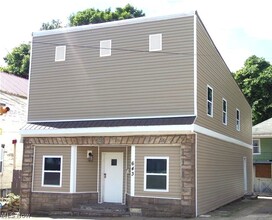 Building Photo - 643 Allegheny St