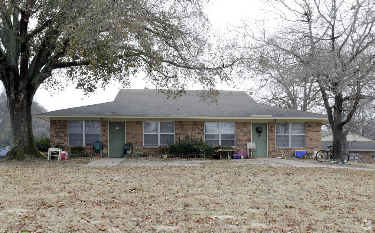 Primary Photo - West Hylands Apartments
